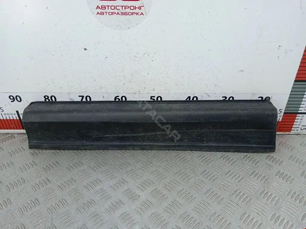 Молдинг двери KB7W51RC1