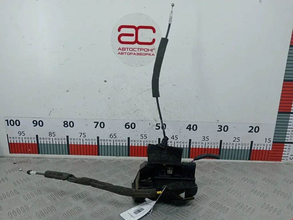 Замок двери 825001KK2A