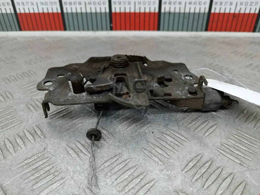Замок капота 2226665