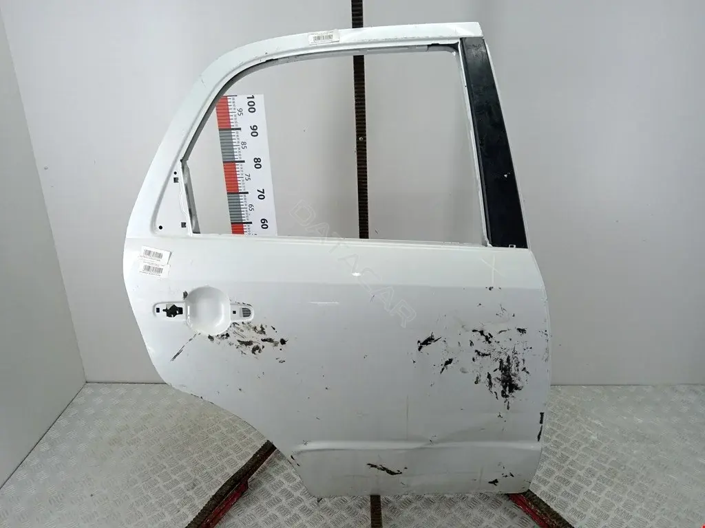 Дверь 6800379J00, 6800379J00000