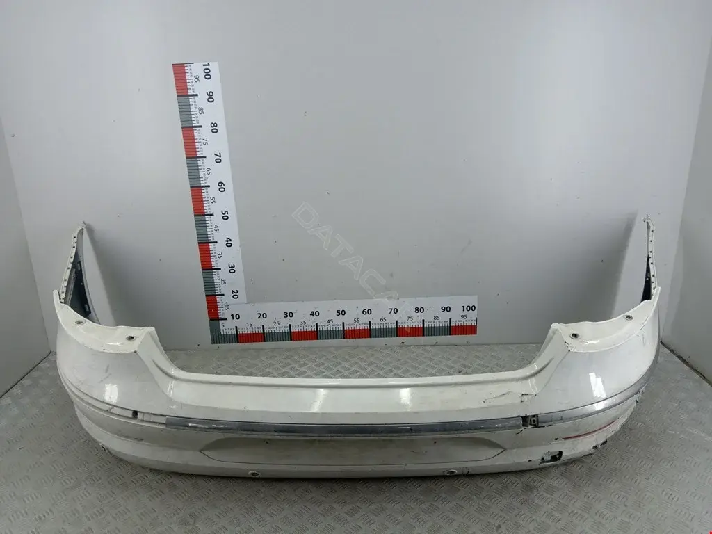Задний бампер 3C8807421