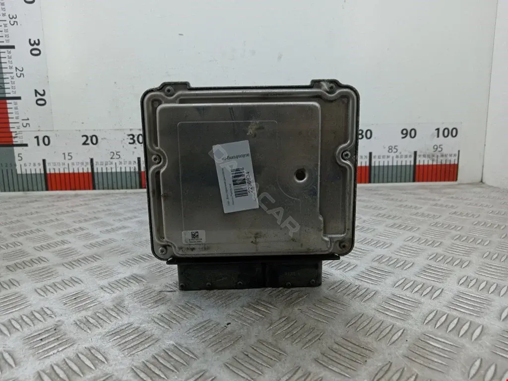Блок управления двигателем 0261S02400, 06F906056HQ