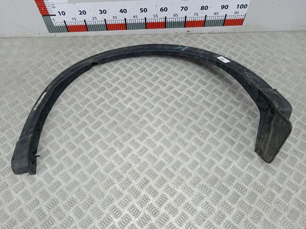 Молдинг крыла KB8W51W52