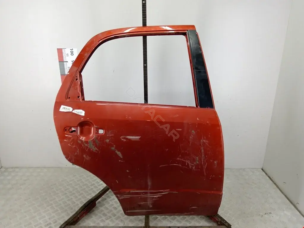 Дверь 6800379J00, 6800379J00000