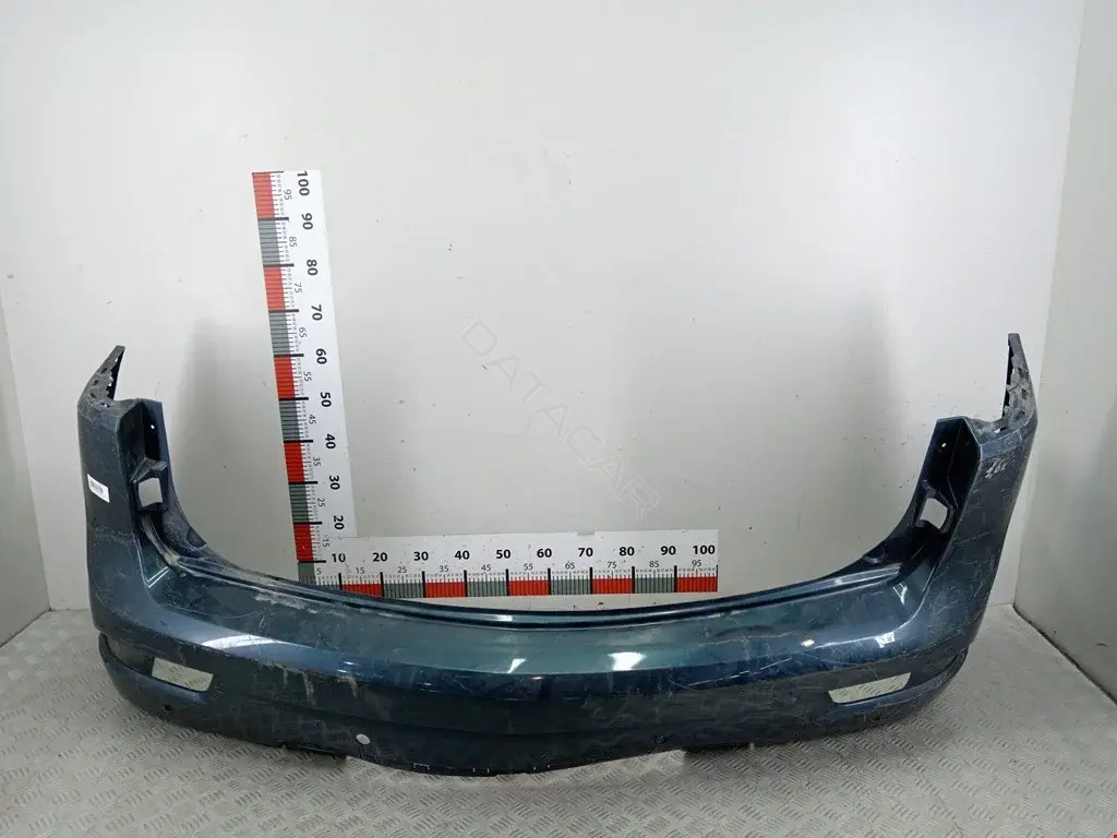 Задний бампер 94763010