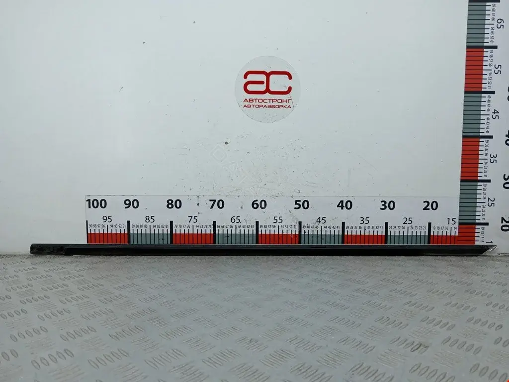 Молдинг двери 3B0837476