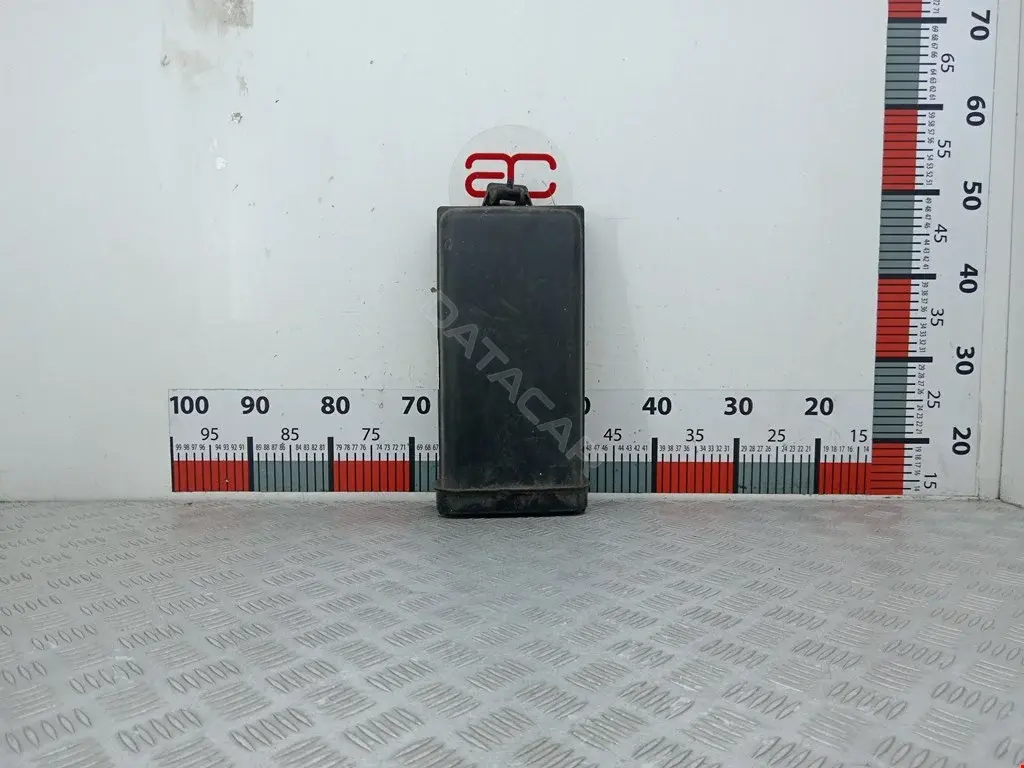 Корпус салонного фильтра 64318379957