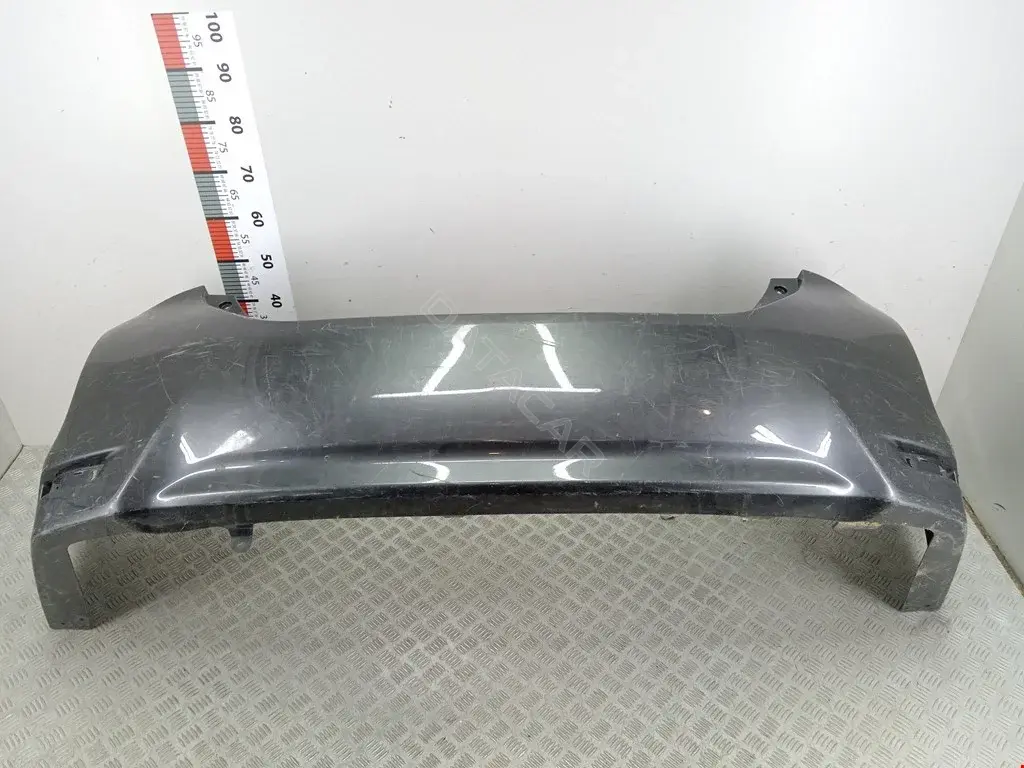 Задний бампер 5215902A20