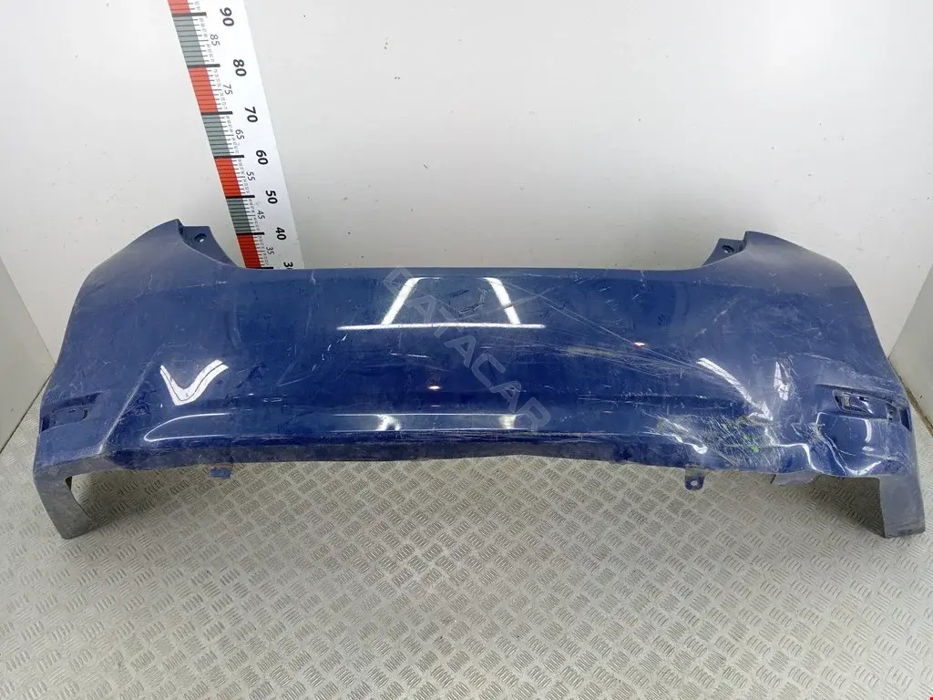 Задний бампер 5215902A20