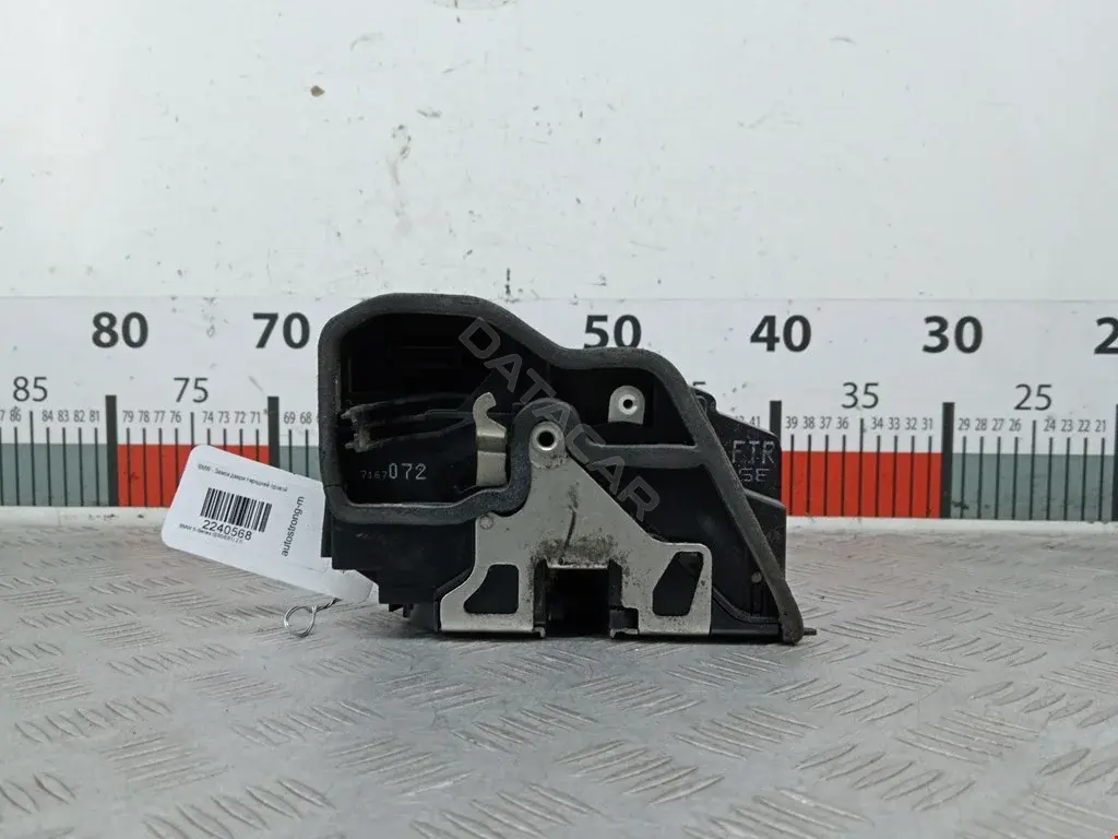 Замок двери 16SKV792, 51217202144, 51217283630