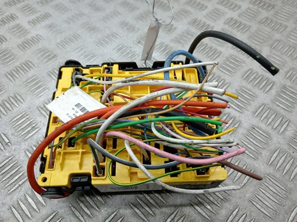 Блок предохранителей 281201906c, 9804848580