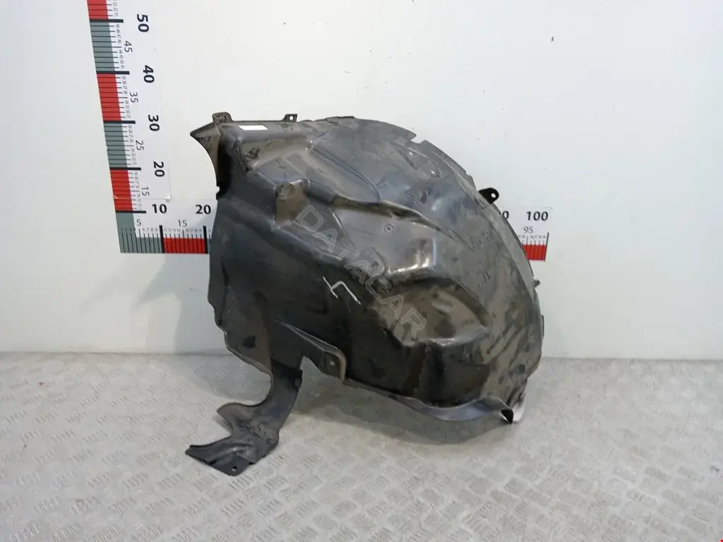 Подкрылок BJ3216A573AB