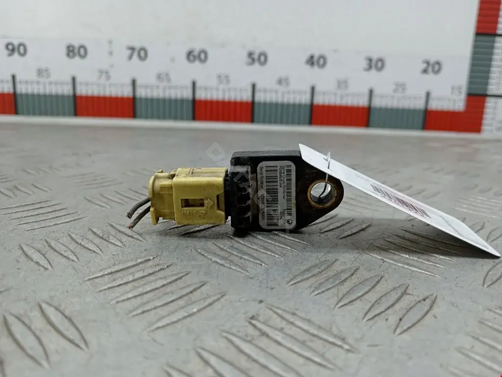 Датчик удара 04896065AA, P04896061AA