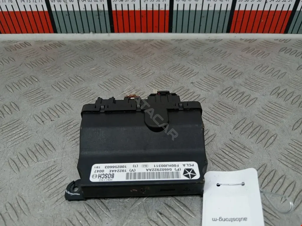 Блок управления двери 04602922AA