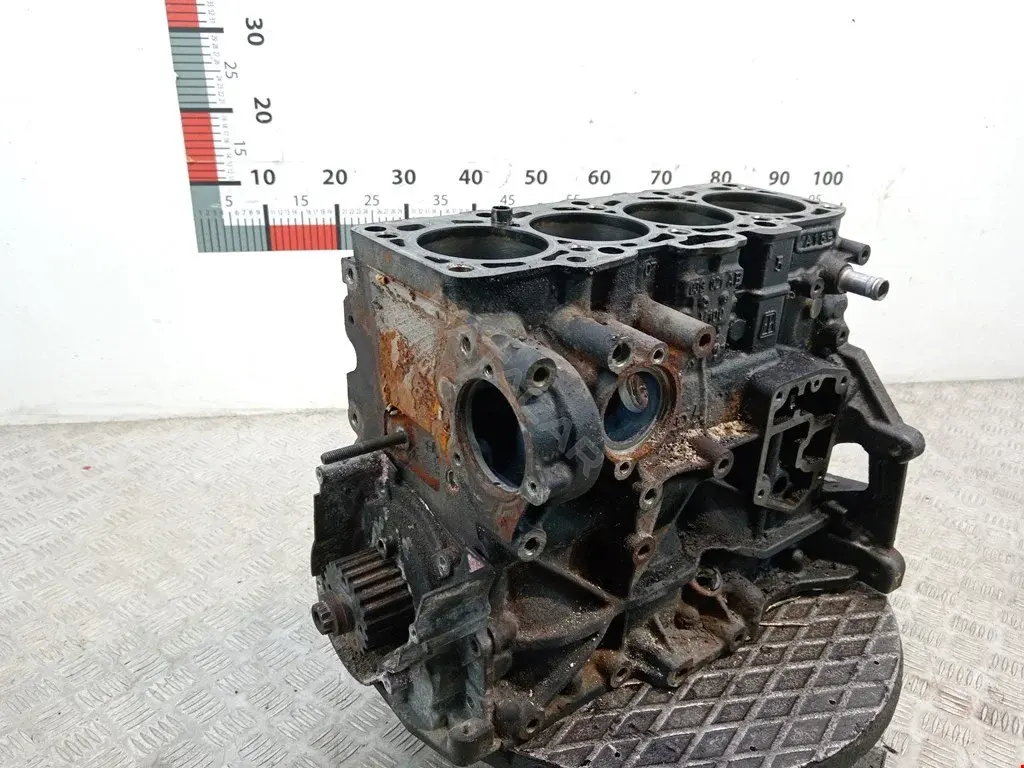 Блок цилиндров 03G021AB, 68034259AB