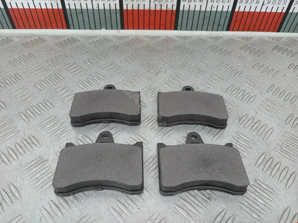 Тормозные колодки 05P391, 95462429