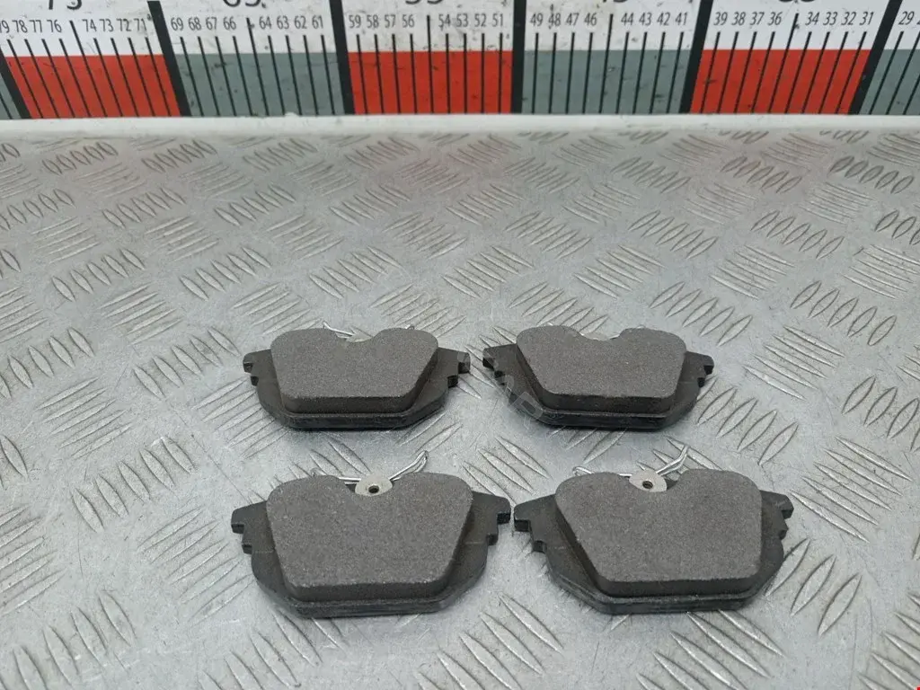 Тормозные колодки 05P736, 77362242, BD2819