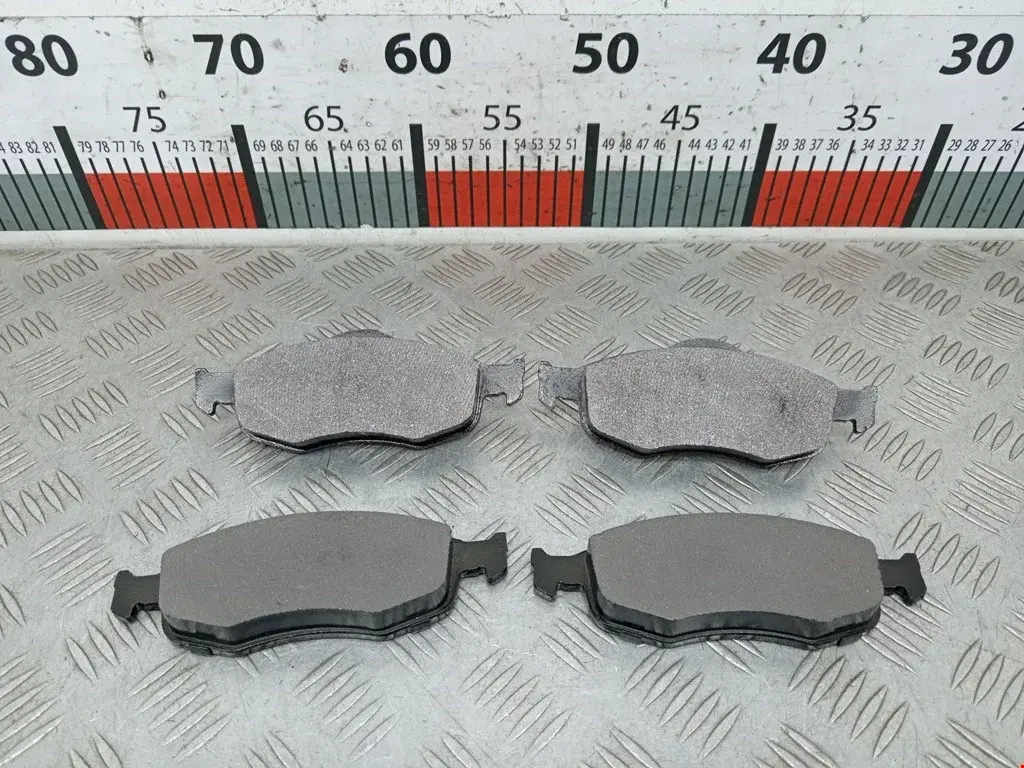 Тормозные колодки 1096940, BD3012, PBP884