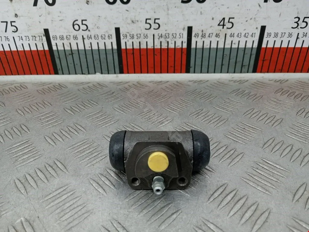 Рабочий тормозной цилиндр 93BB2261DC, K2268