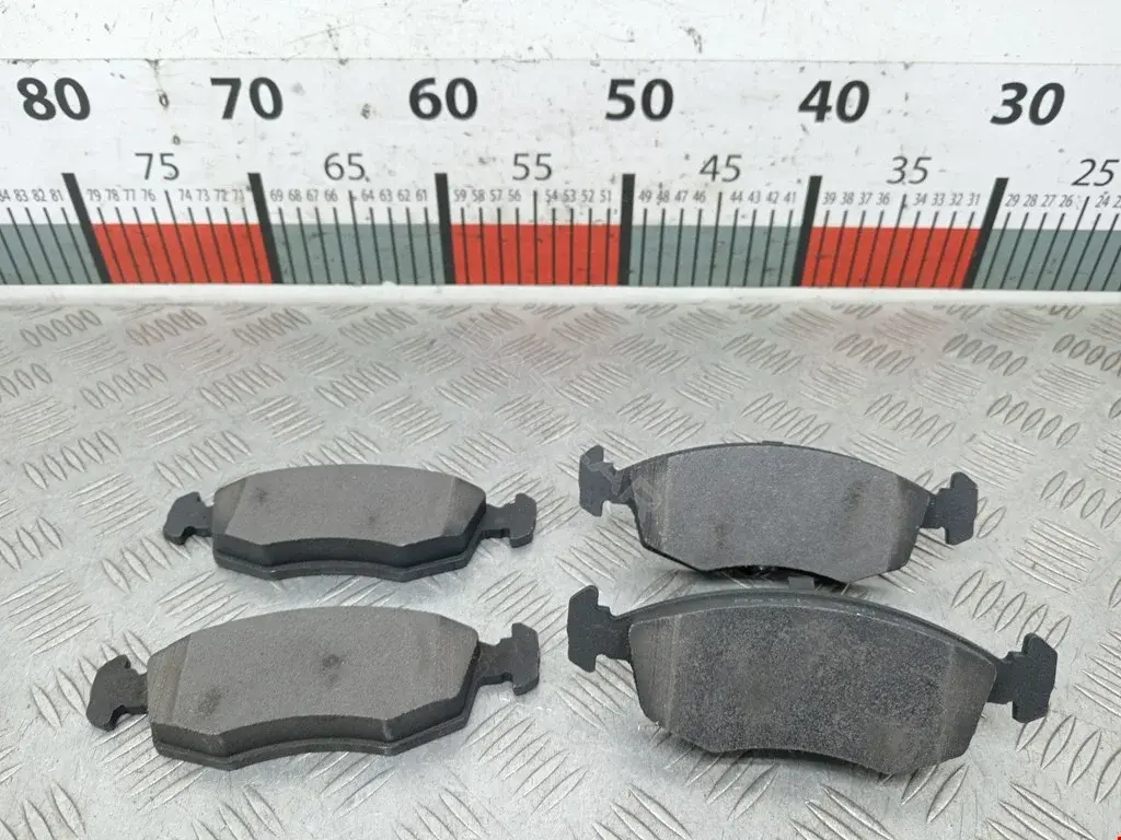 Тормозные колодки 6128158, BD3017, GDB301