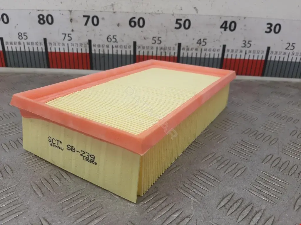 Воздушный фильтр 13721715881, LA1124, SB239