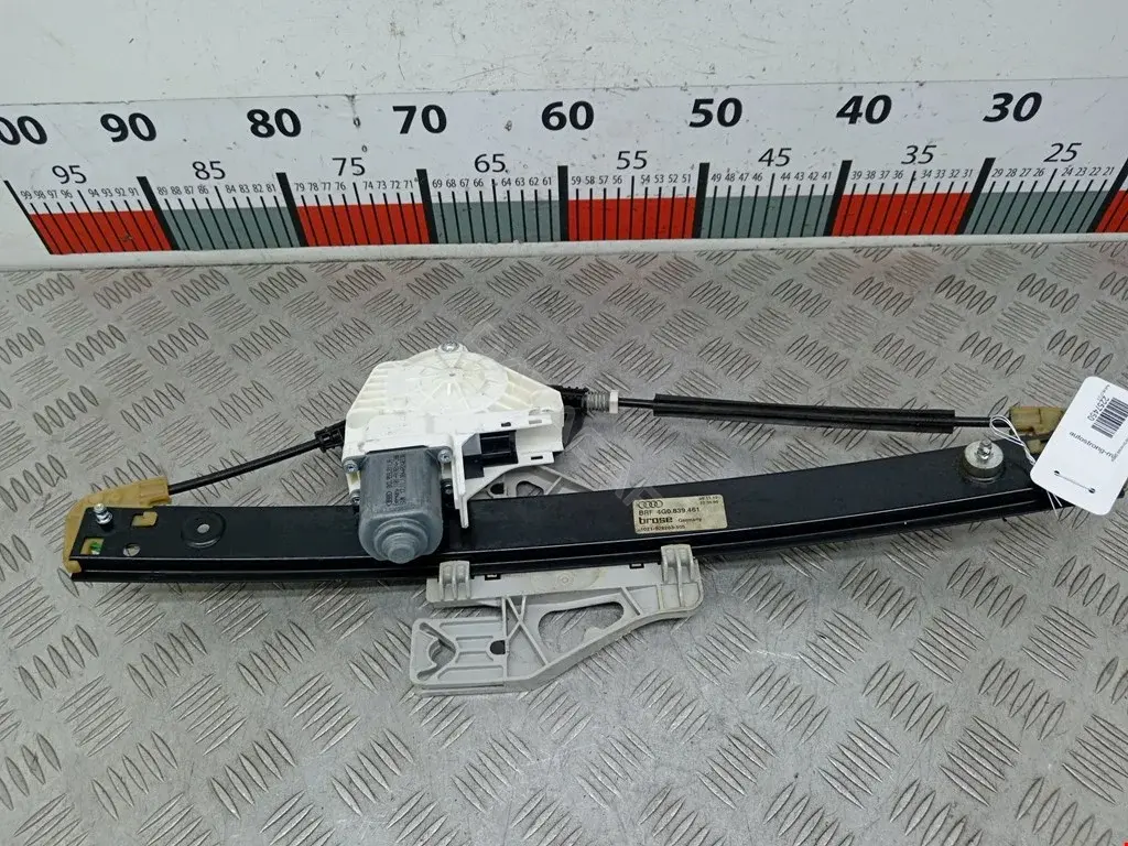 Стеклоподъемник 4G0839461