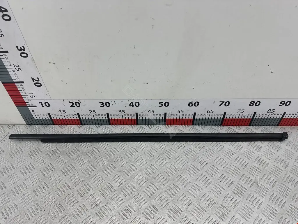 Молдинг двери 2258359