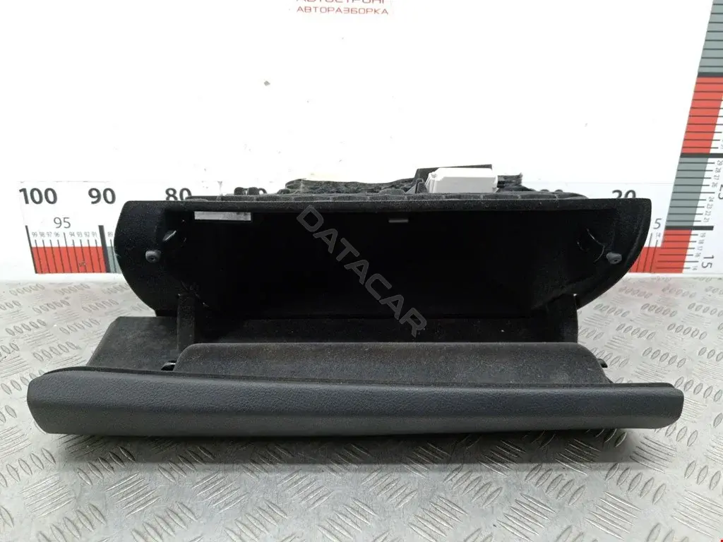 Бардачок 51169228284