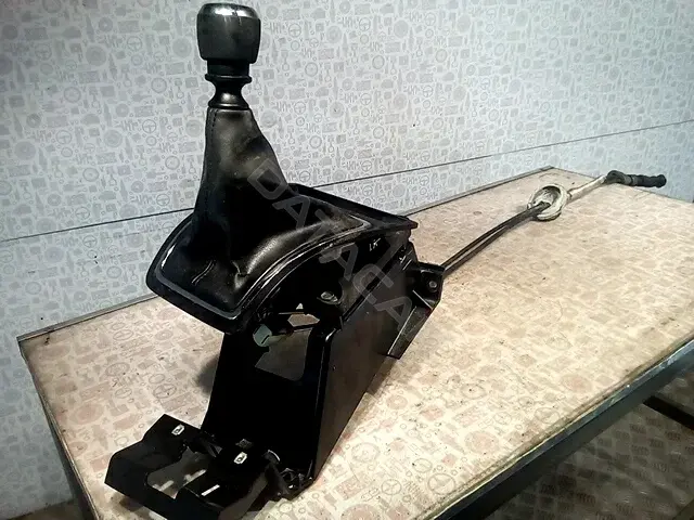 Кулиса 68044041AC