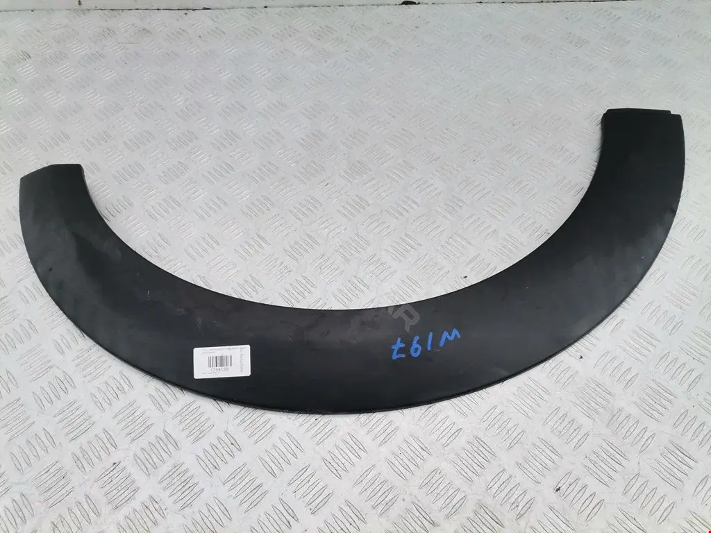 Накладка бампера 51777157105, 7157105