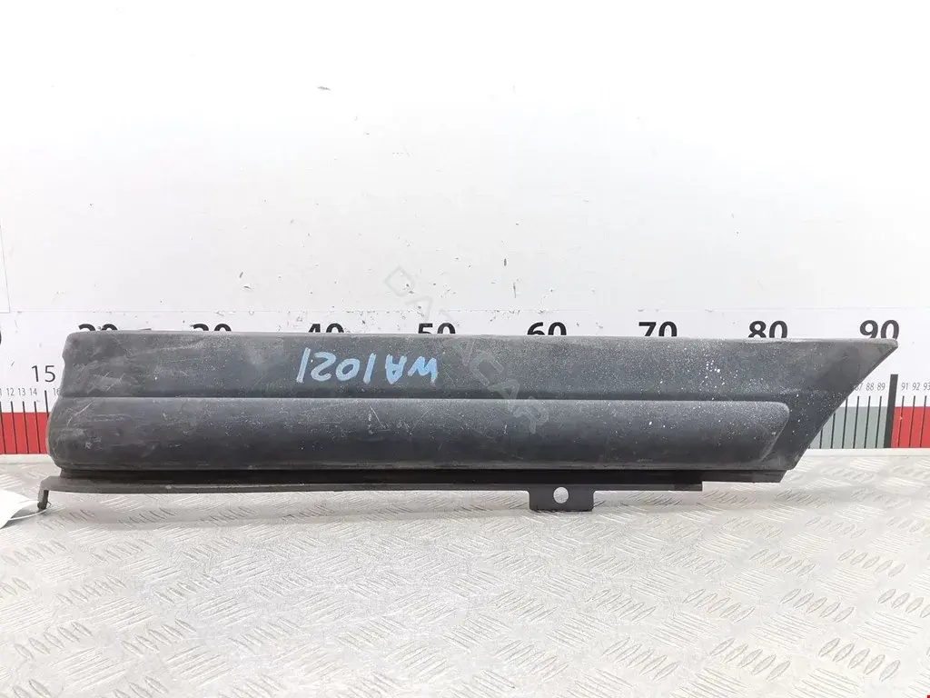 Накладка бампера YD1529396AD