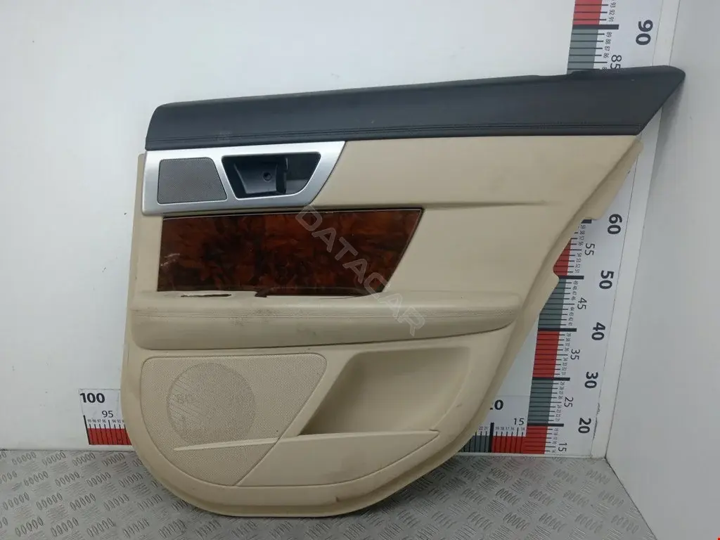 Дверная карта C2Z23572LJG