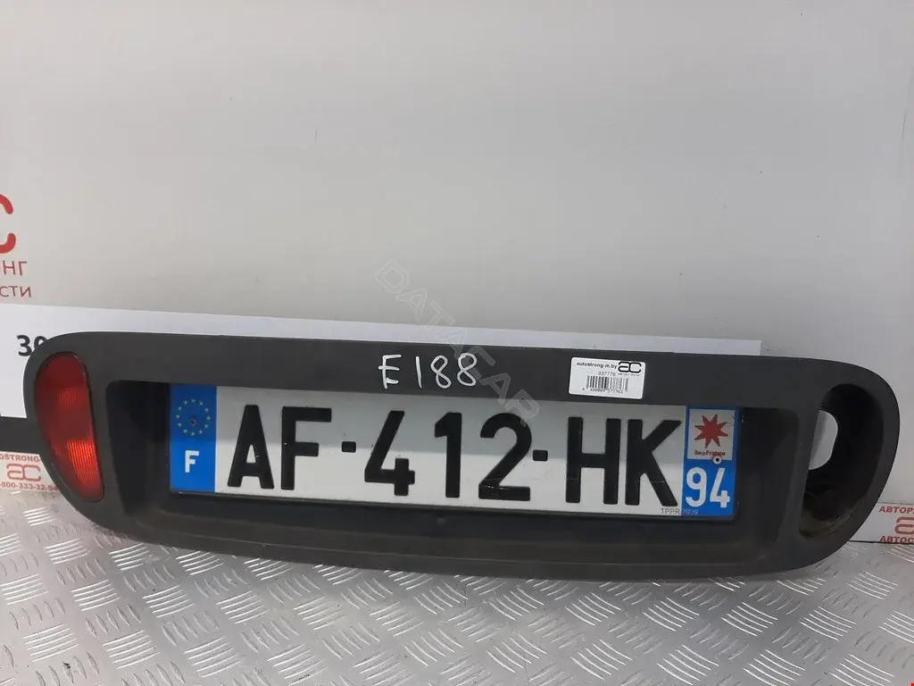 Накладка крышки багажника 7700428070, 7701046761