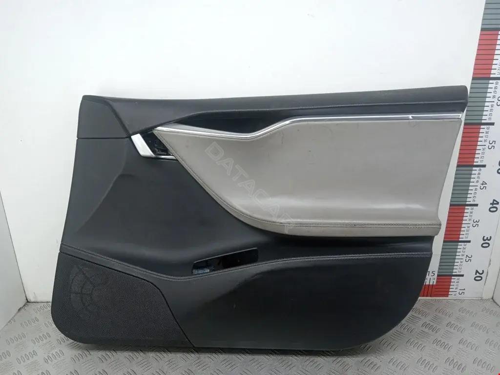 Дверная карта 102858605A