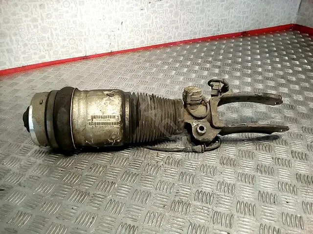 Пневмоподушка 7L5412022AK