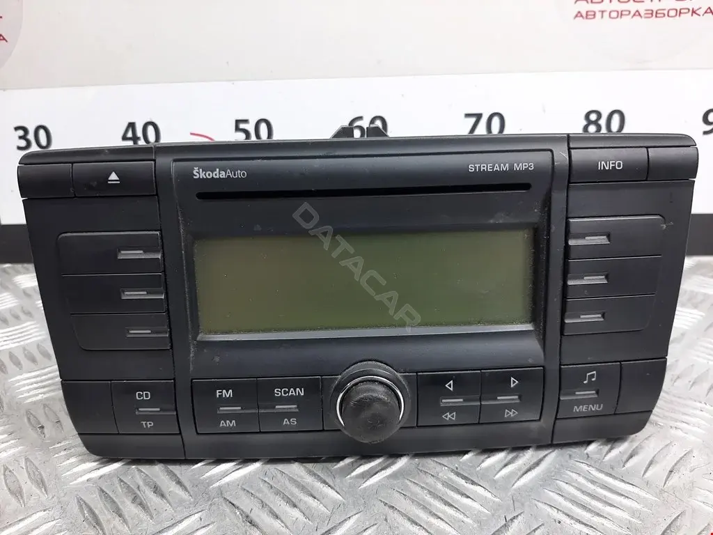 Магнитола 1Z0035161C, VP6SBF18C815BA