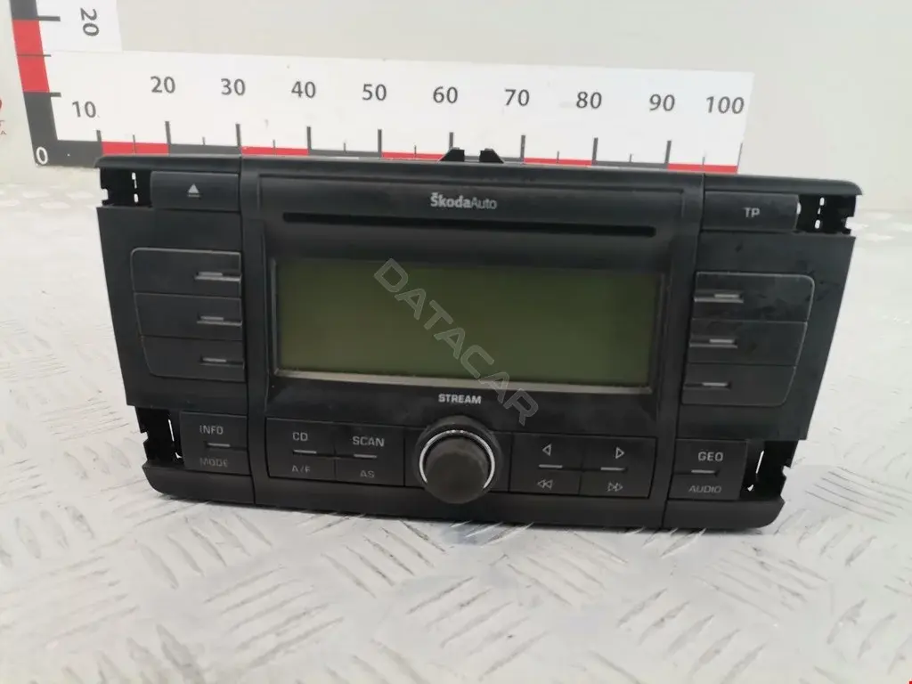 Магнитола 1Z0035161A, VP4SBF18C815AG