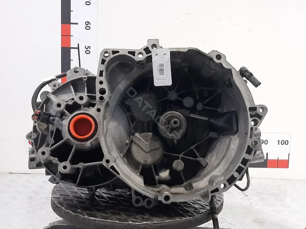 Механическая коробка передач (МКПП) MR916368