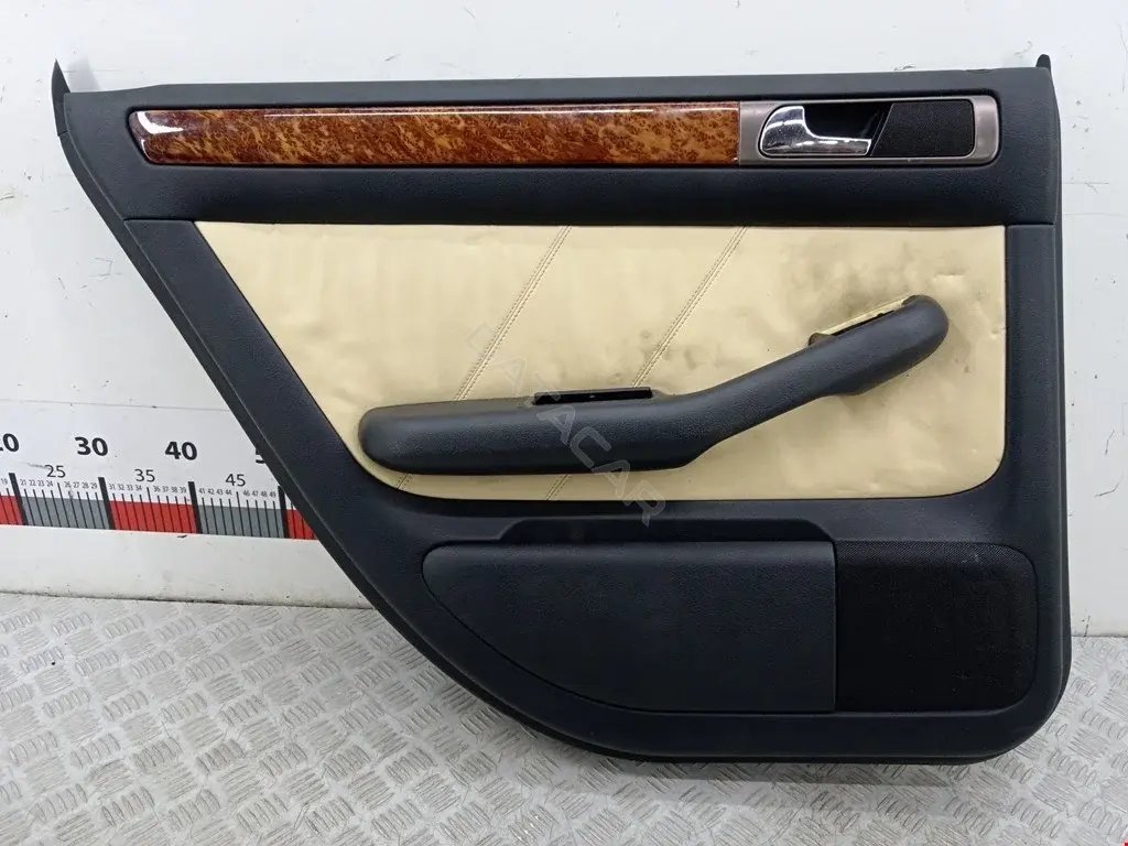 Дверная карта 4B0867303, 4B0867305