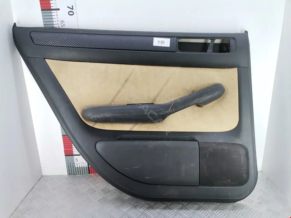 Дверная карта 4B0867303