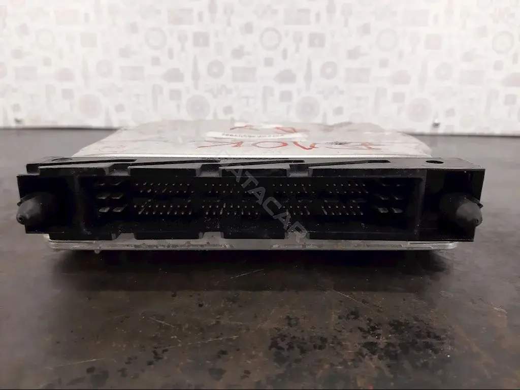 Блок управления двигателем 8602724