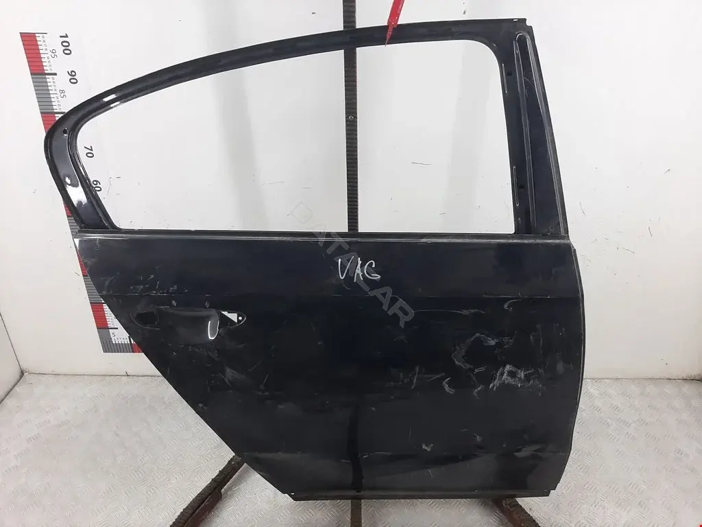 Дверь 3AE833056