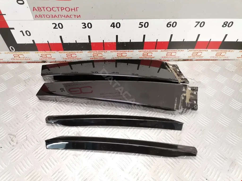 Молдинг двери 4E0853289A, 4E0853290