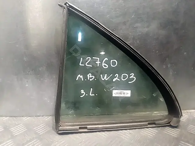 Форточка задняя левая A2037300100