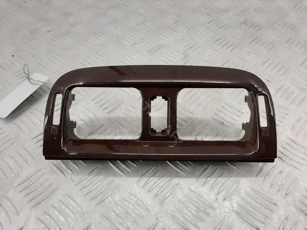 Панель передняя салона (торпедо) GE4T64930B