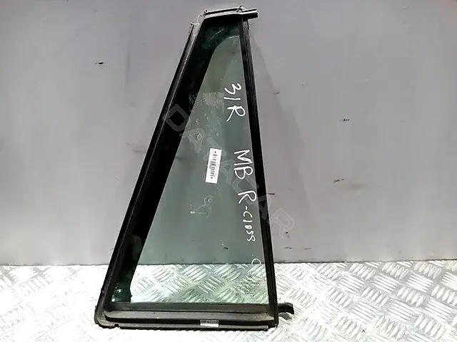 Форточка задняя правая A2517300255