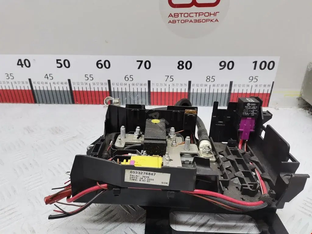 Клемма аккумуляторная 7L0937548, 7L0937548C