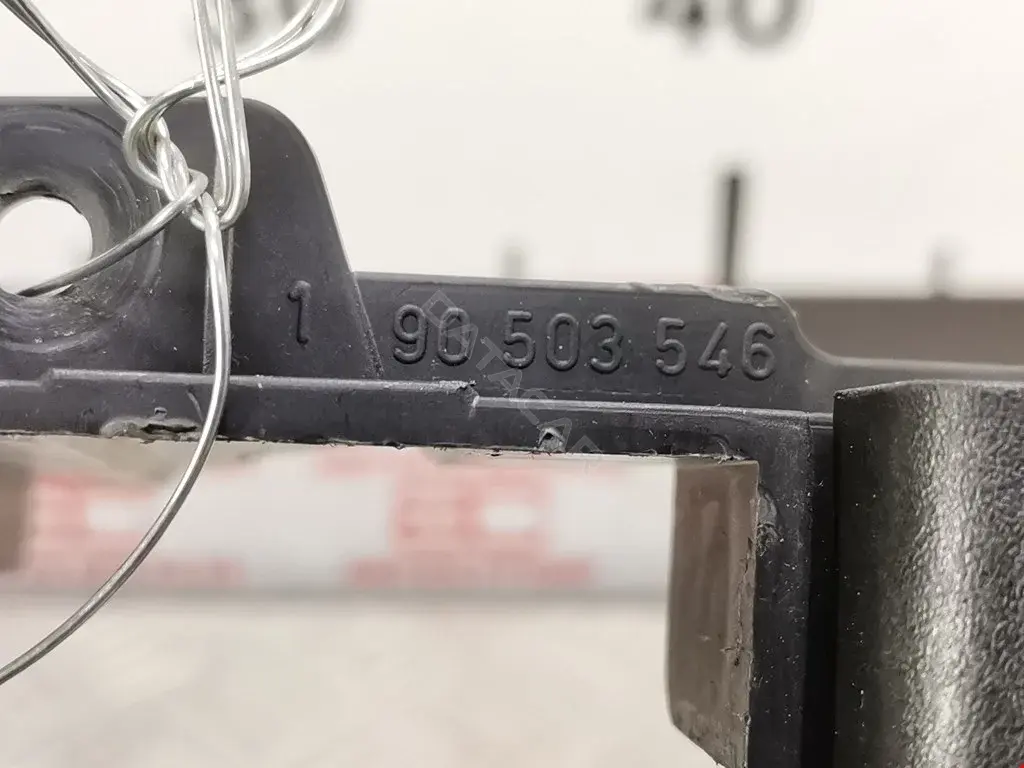 Рамка под магнитолу 90568278