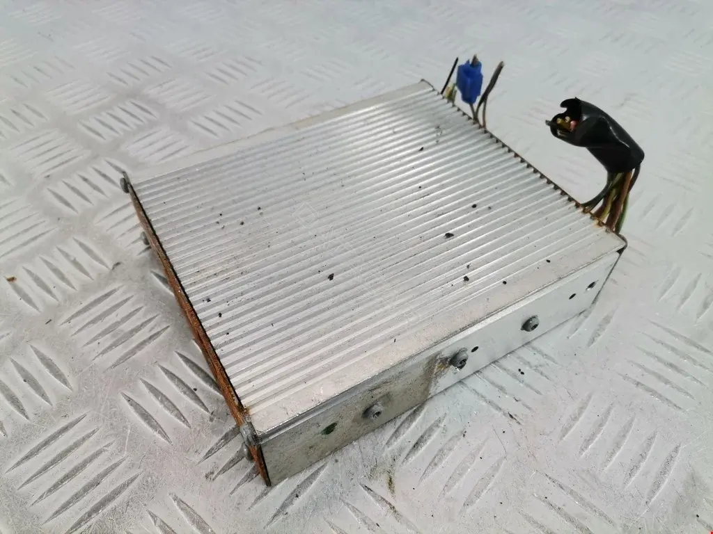 Усилитель музыкальный 861000W010