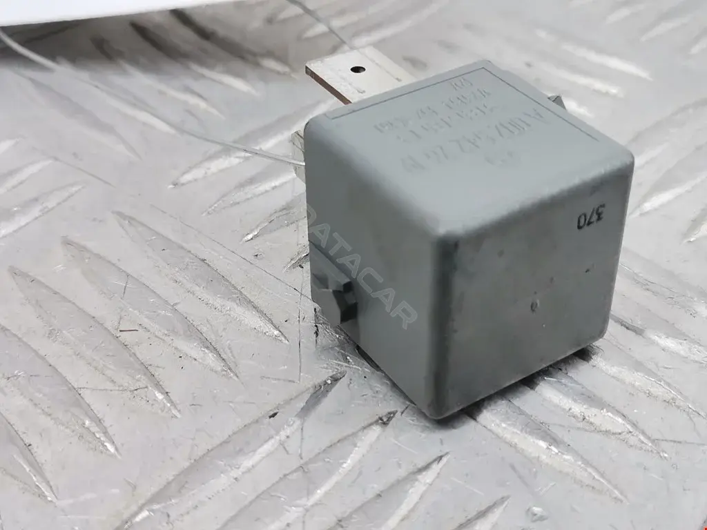 Многофункциональное реле 0025422619, 0242400, 4RA007793-07